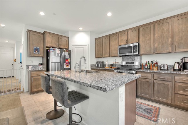 Detail Gallery Image 6 of 26 For 2945 E Merritt Paseo, Ontario,  CA 91761 - 3 Beds | 3 Baths