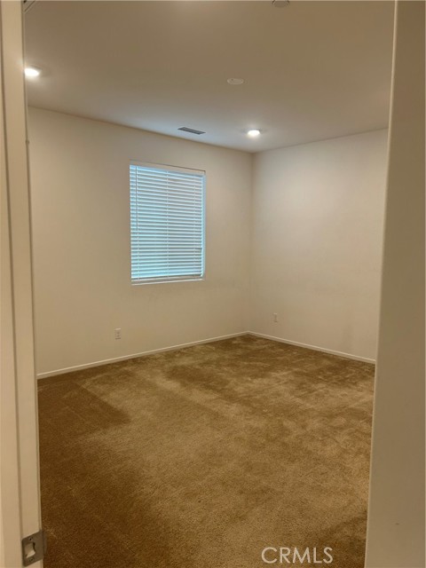 Detail Gallery Image 15 of 24 For 5585 Kate Way #6,  Fontana,  CA 92336 - 2 Beds | 2 Baths