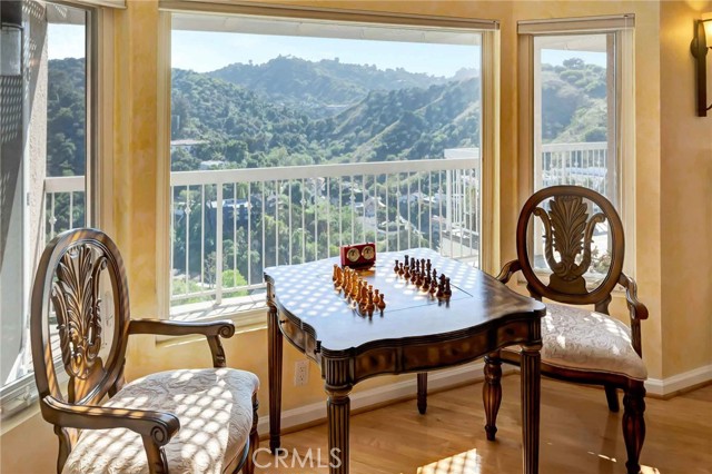 Detail Gallery Image 7 of 36 For 3681 Alta Mesa Dr, Studio City,  CA 91604 - 4 Beds | 4 Baths