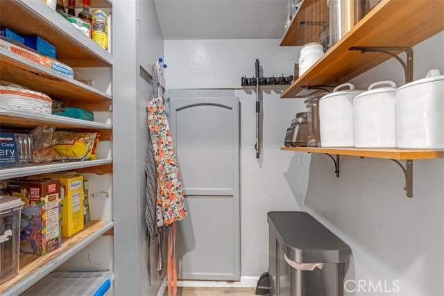 349 S Monte Vista Street, La Habra CA: https://media.crmls.org/medias/9d6a0e96-df18-4c22-b9d9-2ec22774ace0.jpg