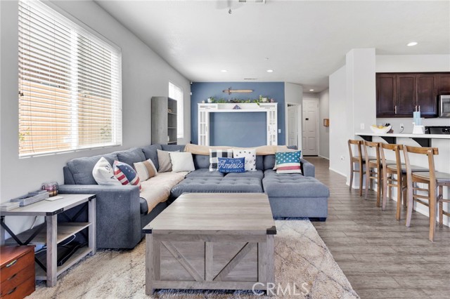 Detail Gallery Image 16 of 49 For 8179 Taft, Oak Hills,  CA 92344 - 4 Beds | 2 Baths