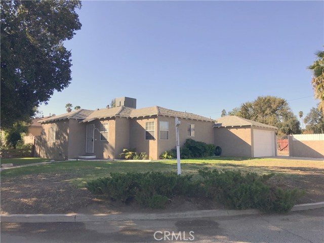 2946 Lincoln Dr, San Bernardino, CA 92405