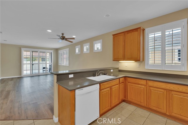 Detail Gallery Image 12 of 40 For 11063 Semmering Ct, Apple Valley,  CA 92308 - 2 Beds | 2 Baths