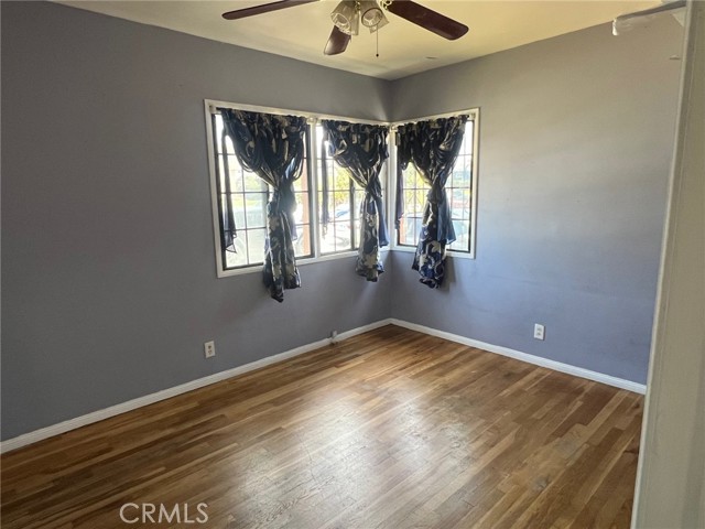 Detail Gallery Image 8 of 19 For 2524 W 115th St, Hawthorne,  CA 90250 - 4 Beds | 2 Baths