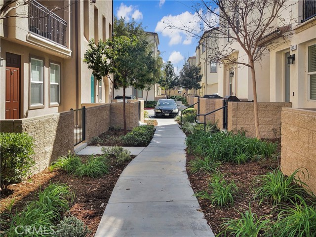 Detail Gallery Image 7 of 35 For 6360 Pegasus Ct, Corona,  CA 91752 - 3 Beds | 2/2 Baths