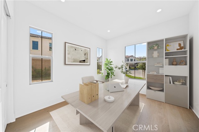 100 Mossvine, Irvine CA: https://media.crmls.org/medias/9d6ee8ab-28e6-468c-bfd5-88f1959ca567.jpg