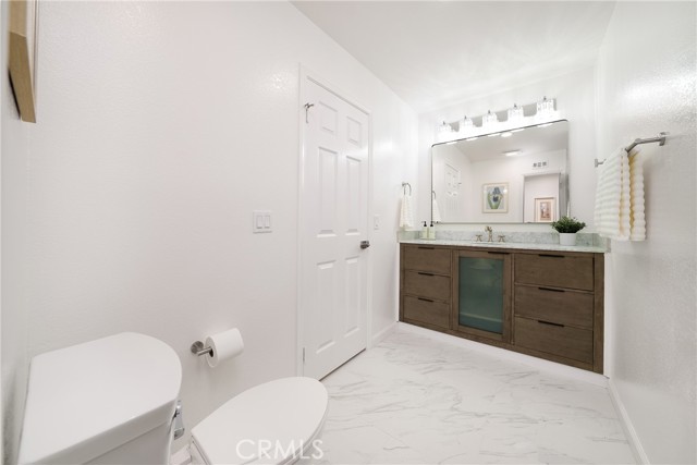 Detail Gallery Image 14 of 22 For 3823 via Manzana, San Clemente,  CA 92673 - 5 Beds | 4 Baths