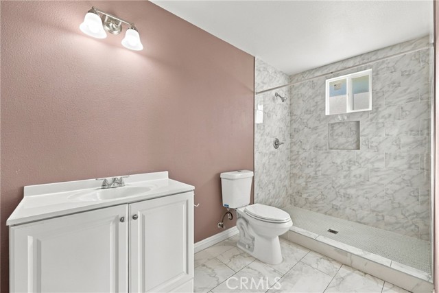 1659 West 39th photo 22