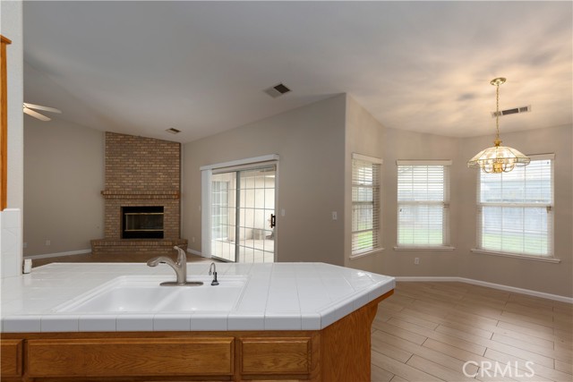 Detail Gallery Image 9 of 35 For 1276 Panorama Point Ct, Merced,  CA 95340 - 4 Beds | 3 Baths