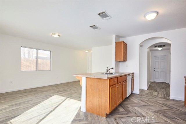 Detail Gallery Image 9 of 23 For 25029 Avenida Laredo, Barstow,  CA 92311 - 3 Beds | 2 Baths