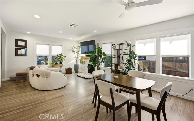 Detail Gallery Image 7 of 34 For 1395 Sunset, Pasadena,  CA 91103 - 2 Beds | 2 Baths