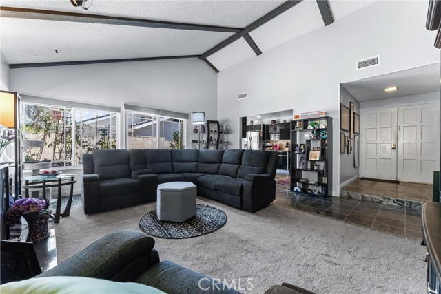 24102 Castilla Lane, Mission Viejo CA: https://media.crmls.org/medias/9d71993a-9978-4530-8535-998532608df5.jpg