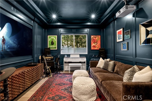 4164 Sunnyslope Avenue, Sherman Oaks CA: https://media.crmls.org/medias/9d720774-57ad-48d6-9eda-08c9f378e7a0.jpg