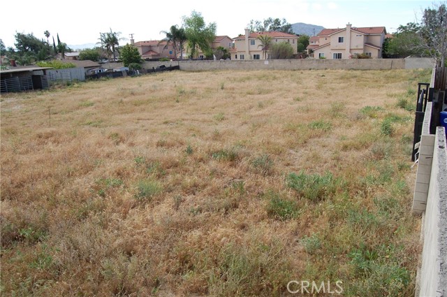 Detail Gallery Image 5 of 18 For 9408 Poplar Ave, Fontana,  CA 92335 - 3 Beds | 2 Baths