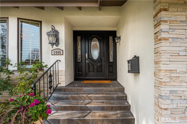 Detail Gallery Image 3 of 38 For 1440 N Harding St, Orange,  CA 92867 - 4 Beds | 3 Baths