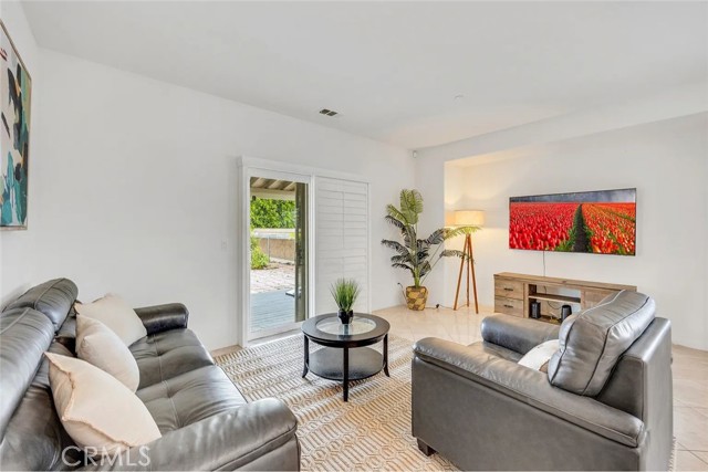 Detail Gallery Image 6 of 24 For 10995 Coalinga Ave, Montclair,  CA 91763 - 4 Beds | 3 Baths