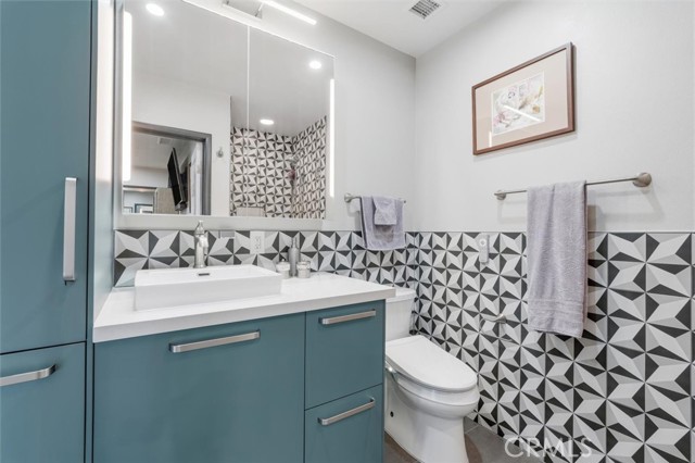 Detail Gallery Image 20 of 34 For 4415 Lime, Long Beach,  CA 90807 - 4 Beds | 3 Baths