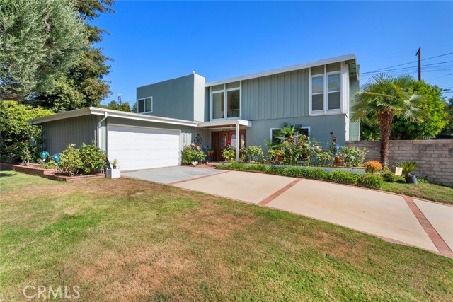 22666 Margarita Drive, Woodland Hills CA: https://media.crmls.org/medias/9d74272c-cbbb-4f07-a766-e9c794919bbb.jpg