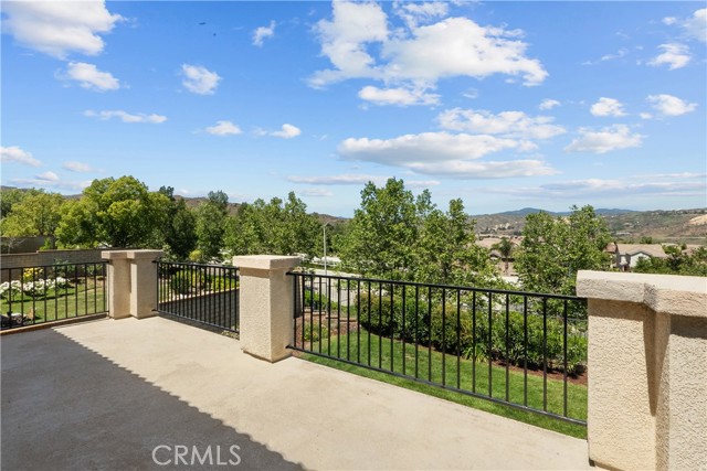 29266 Mission Trail Lane, Valencia CA: https://media.crmls.org/medias/9d74c8b0-981c-4997-9480-f4fb0677efbf.jpg
