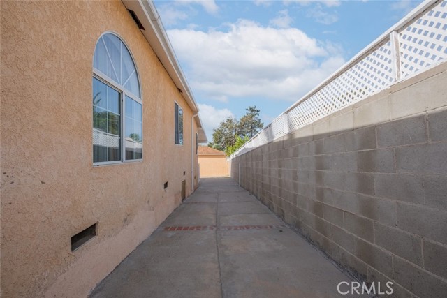 Detail Gallery Image 15 of 17 For 10407 Mcclemont Ave, Tujunga,  CA 91042 - 1 Beds | 1 Baths