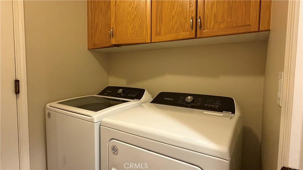 https://media.crmls.org/medias/9d751bc9-e22c-4d8c-8323-5347e8b19807.jpg?preset=X-Large