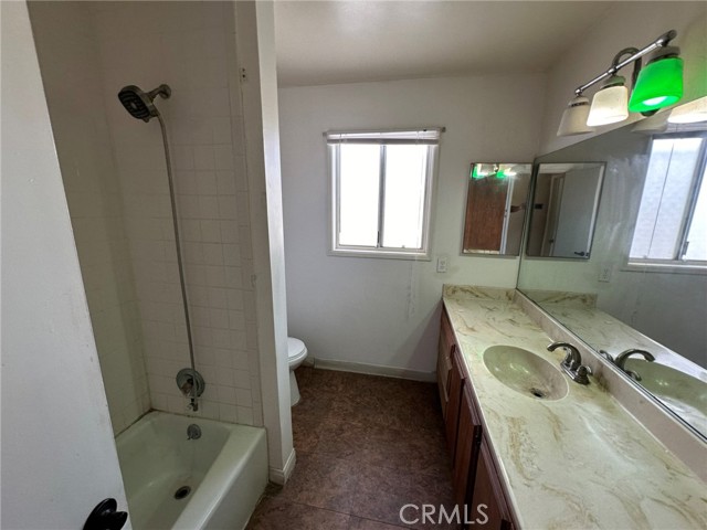 Detail Gallery Image 12 of 39 For 8169 Church St, Yucca Valley,  CA 92284 - 3 Beds | 2 Baths