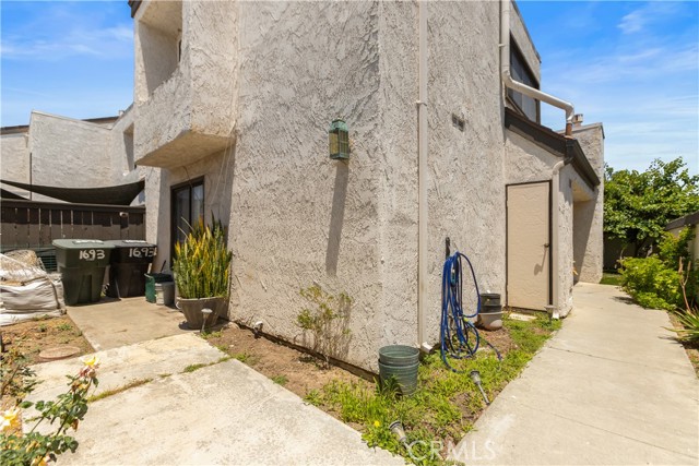 Detail Gallery Image 38 of 39 For 1693 S Heritage Cir, Anaheim,  CA 92804 - 3 Beds | 2 Baths