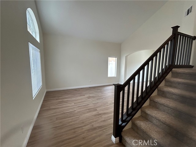 Detail Gallery Image 8 of 52 For 1989 Murrieta, Perris,  CA 92571 - 5 Beds | 3 Baths