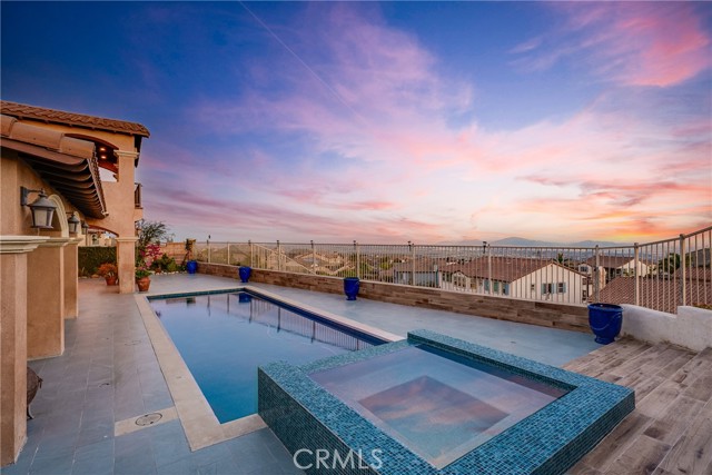 Detail Gallery Image 2 of 51 For 12615 Encino Ct, Rancho Cucamonga,  CA 91739 - 5 Beds | 5/1 Baths