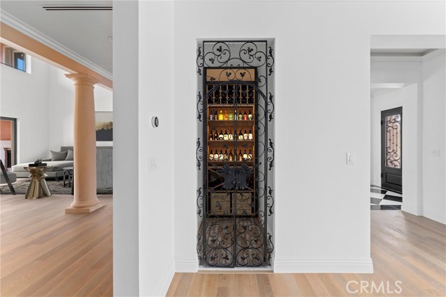 Detail Gallery Image 16 of 74 For 17190 Small Canyon Ln, Riverside,  CA 92506 - 6 Beds | 6/1 Baths