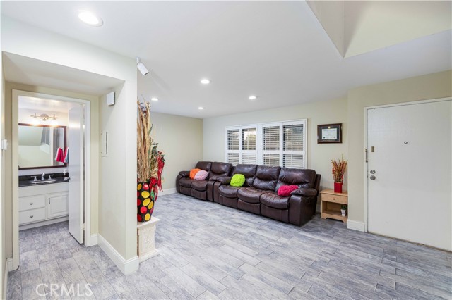 12279 Westcliff Drive, Stanton CA: https://media.crmls.org/medias/9d7a29f7-b099-42a4-820d-46a174ba435e.jpg