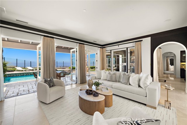 39 Sarteano Dr., Newport Coast CA: https://media.crmls.org/medias/9d7b06d2-7610-476b-8a18-acc04e6edab4.jpg