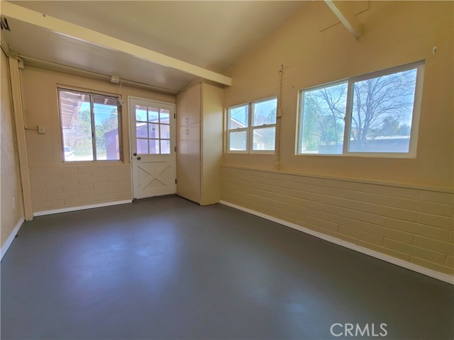 Detail Gallery Image 21 of 24 For 13195 13195 #FRONT,  Yucaipa,  CA 92399 - 3 Beds | 3 Baths