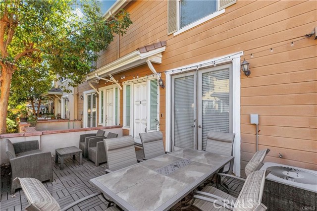 Detail Gallery Image 5 of 6 For 750 S Azusa Ave #B,  Azusa,  CA 91702 - 3 Beds | 2/1 Baths