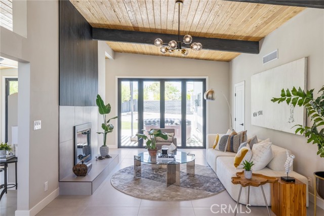 Detail Gallery Image 9 of 33 For 2199 N Berne Dr, Palm Springs,  CA 92262 - 3 Beds | 2/1 Baths