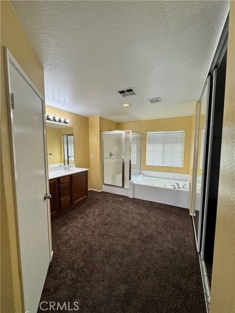 Detail Gallery Image 16 of 19 For 15082 Zircon, Victorville,  CA 92394 - 5 Beds | 3/1 Baths