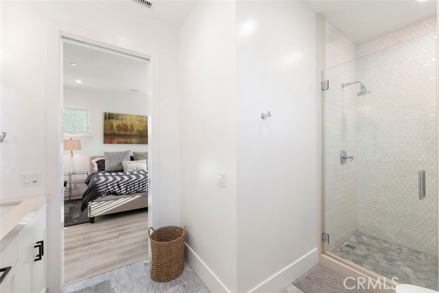 417 E Bay, Newport Beach CA: https://media.crmls.org/medias/9d7cf671-fe2b-49cb-af4d-8cae152403c2.jpg