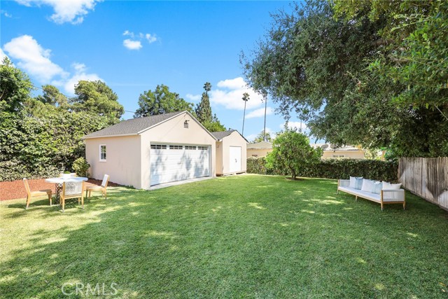 852 E Howard Street, Pasadena CA: https://media.crmls.org/medias/9d7d2b87-b300-4cef-8802-c802afaacc16.jpg