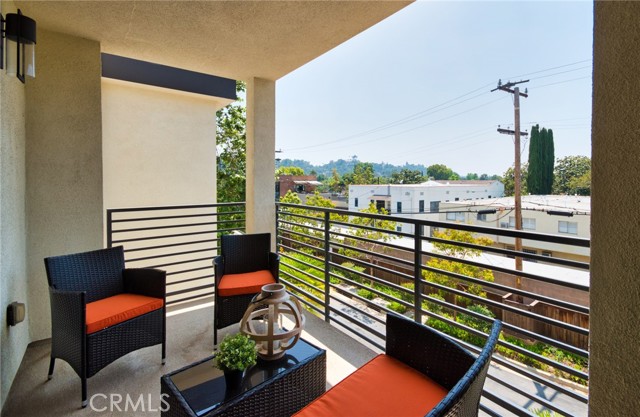 Detail Gallery Image 14 of 20 For 820 Mission St #202,  South Pasadena,  CA 91030 - 3 Beds | 3 Baths