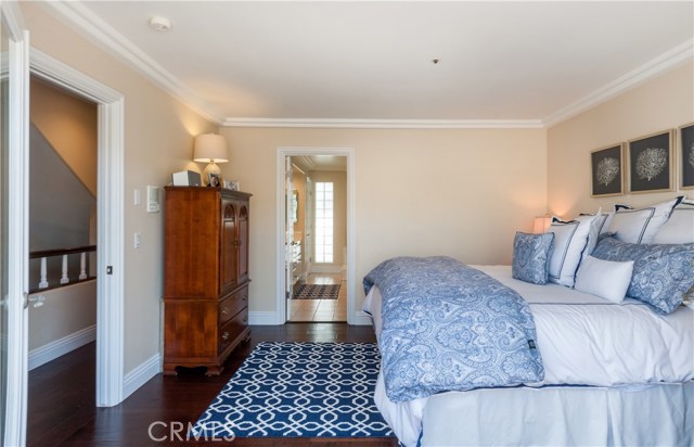 712 Manhattan Beach Boulevard, Manhattan Beach, California 90266, 3 Bedrooms Bedrooms, ,3 BathroomsBathrooms,Residential,Sold,Manhattan Beach,SB17051799