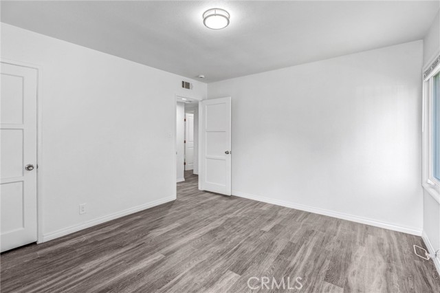 10523 Haas Avenue, Los Angeles CA: https://media.crmls.org/medias/9d800b6b-61f4-474e-8556-f130da04745e.jpg