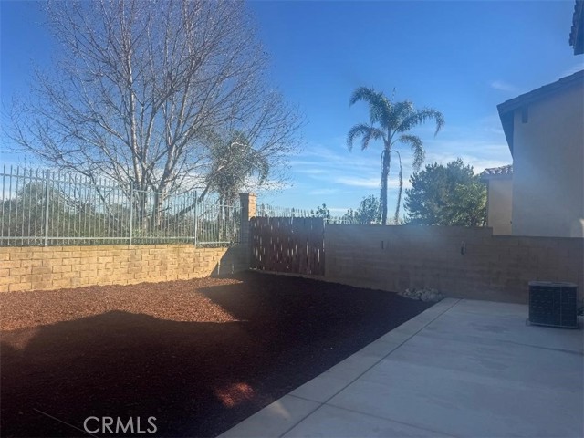 Detail Gallery Image 18 of 24 For 6257 Long Cove, Fontana,  CA 92336 - 3 Beds | 2/1 Baths