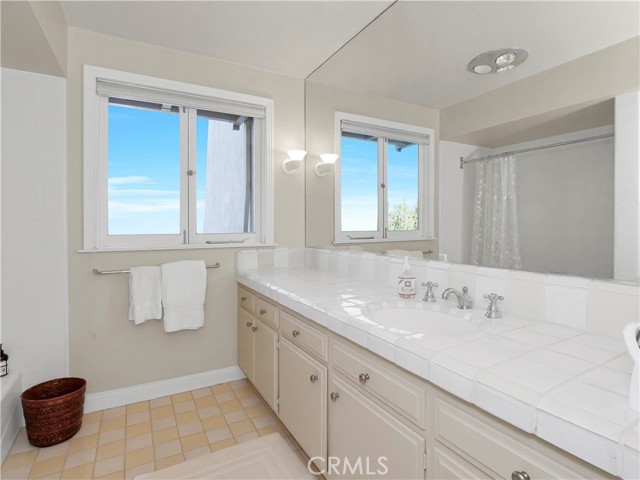 541 Palos Verdes Drive, Palos Verdes Estates, California 90274, 5 Bedrooms Bedrooms, ,4 BathroomsBathrooms,Residential,Sold,Palos Verdes,PV22022299