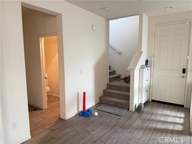 Detail Gallery Image 8 of 21 For 5370 N Alumni Ln, San Bernardino,  CA 92407 - 3 Beds | 2/1 Baths