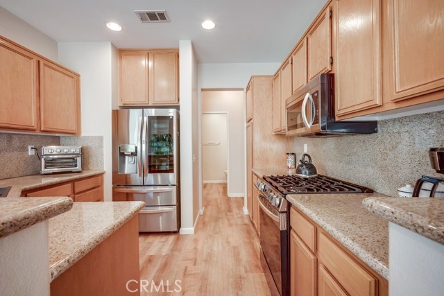 Image 9 of 35 For 39723 Columbia Union Drive A