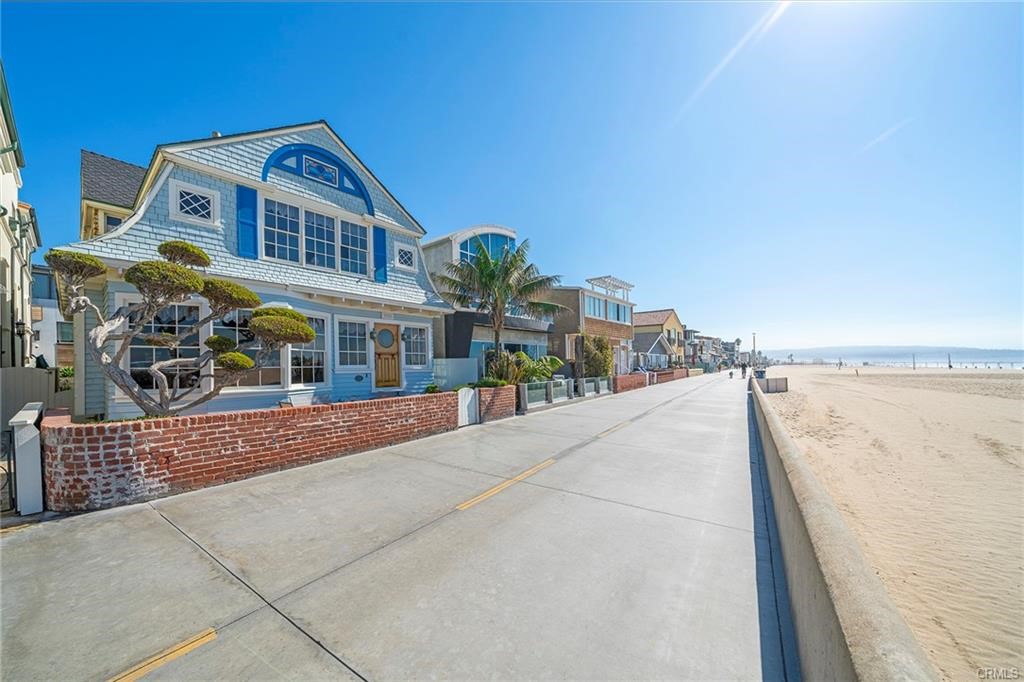 2028 The Strand, Hermosa Beach, CA 90254
