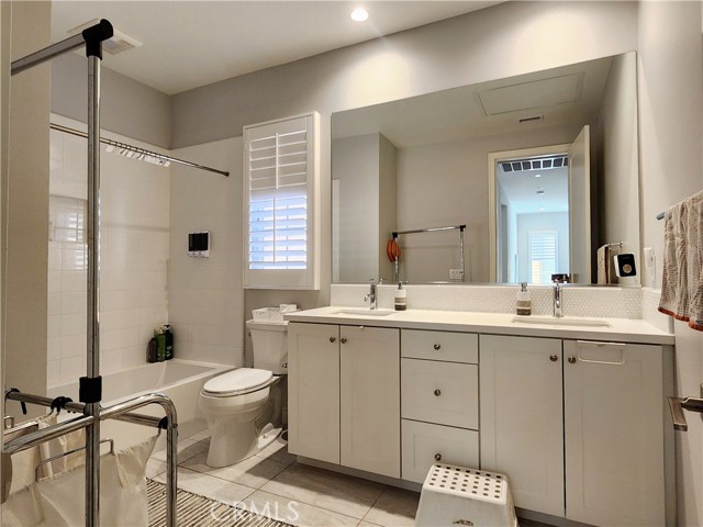 Detail Gallery Image 13 of 16 For 109 Tritone, Irvine,  CA 92602 - 3 Beds | 2/1 Baths