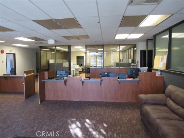 13875 Park Avenue, Victorville, California 92392, ,Commercial Lease,For Rent,13875 Park Avenue,CRHD25015666
