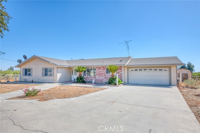 Detail Gallery Image 11 of 54 For 12171 E Huntsman Ave, Selma,  CA 93662 - 3 Beds | 2 Baths