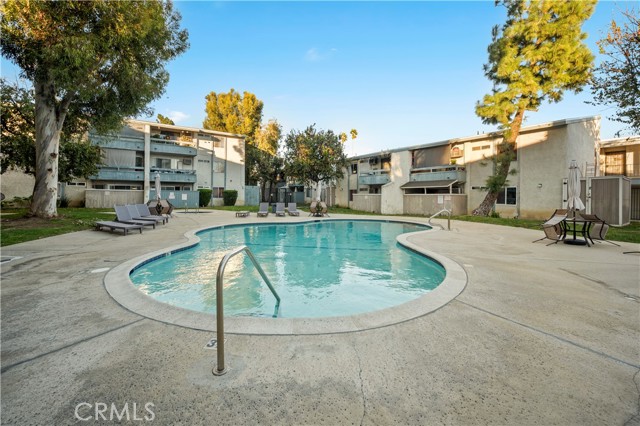Detail Gallery Image 12 of 13 For 21800 Schoenborn St #215,  Canoga Park,  CA 91304 - 1 Beds | 1 Baths